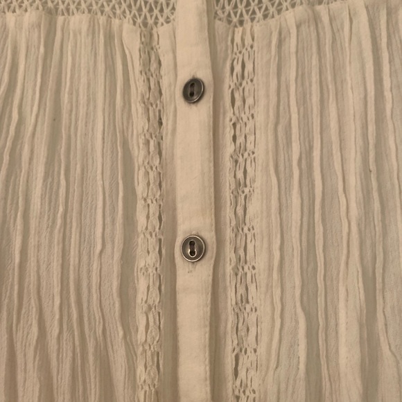 American Eagle Blouse - Picture 2 of 4